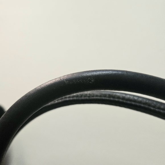 Michael Kor Black Shoulder Bag - Picture 6 of 8